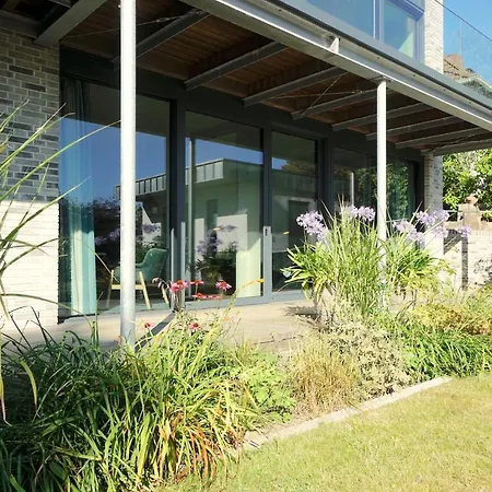 Moderne In Ruhiger, Gruener Lage Von Apartament Eckernförde