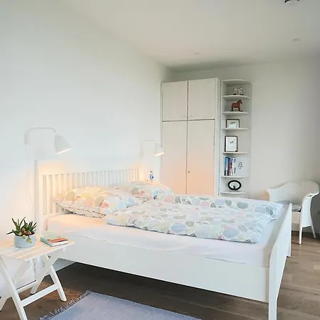 Apartmán Moderne In Ruhiger, Gruener Lage Von *